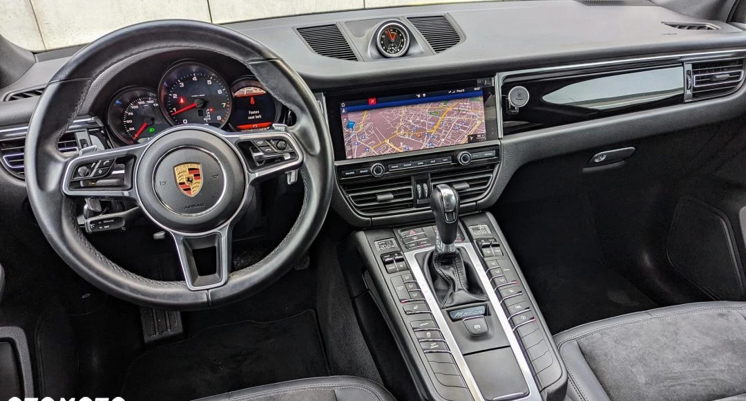 Porsche Macan cena 210000 przebieg: 15000, rok produkcji 2020 z Choszczno małe 211